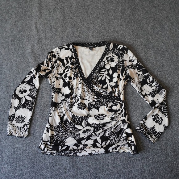 Alfani Petite Black Floral Long Sleeve Wrap Top Elegant Feminine Blouse - Picture 1 of 7